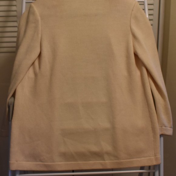 St John Basics Cardigan Sweater - Picture 4 of 5